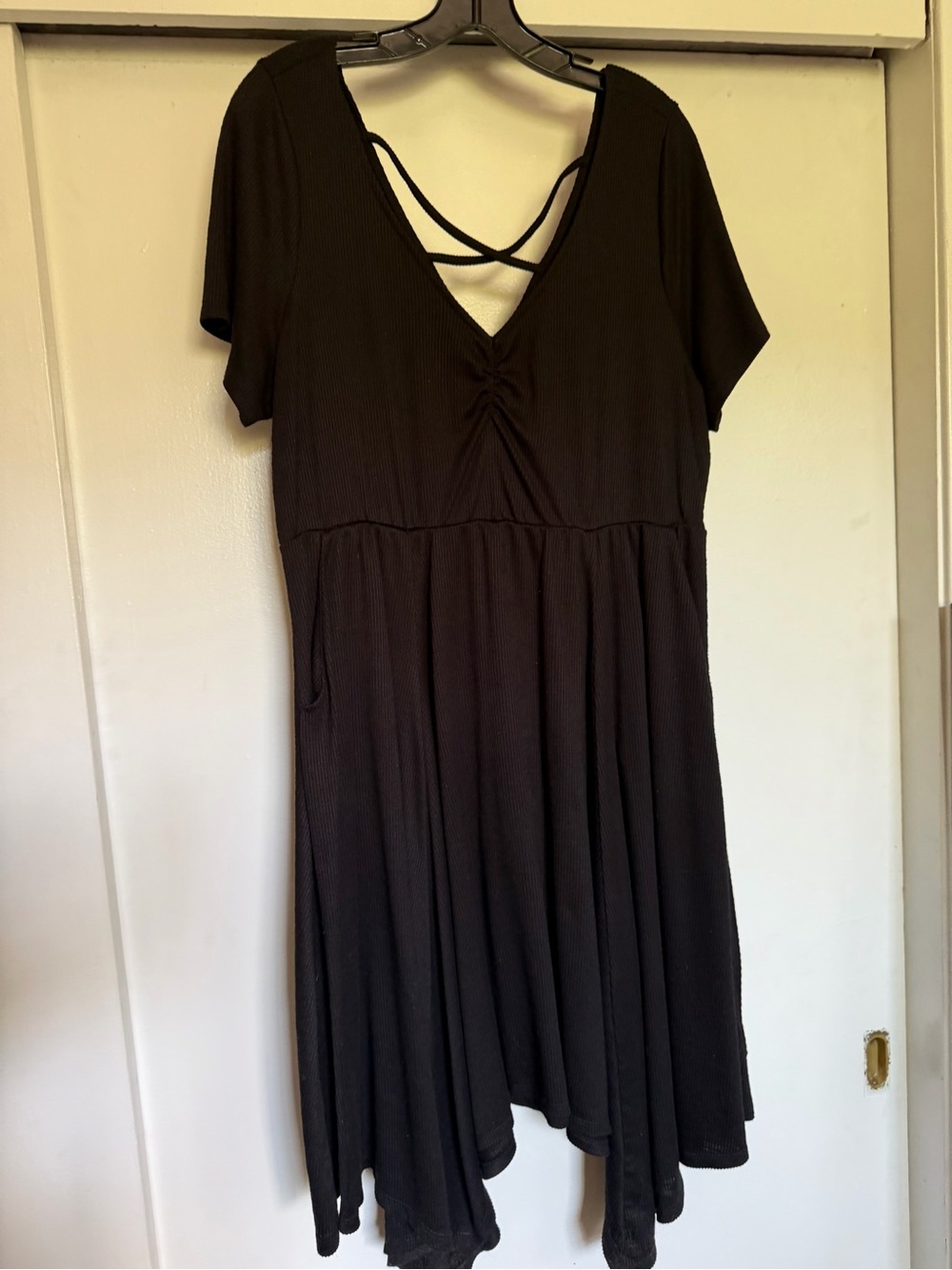 torrid Black Short-Sleeve V-Neck Midi Dress with Crisscross Back
